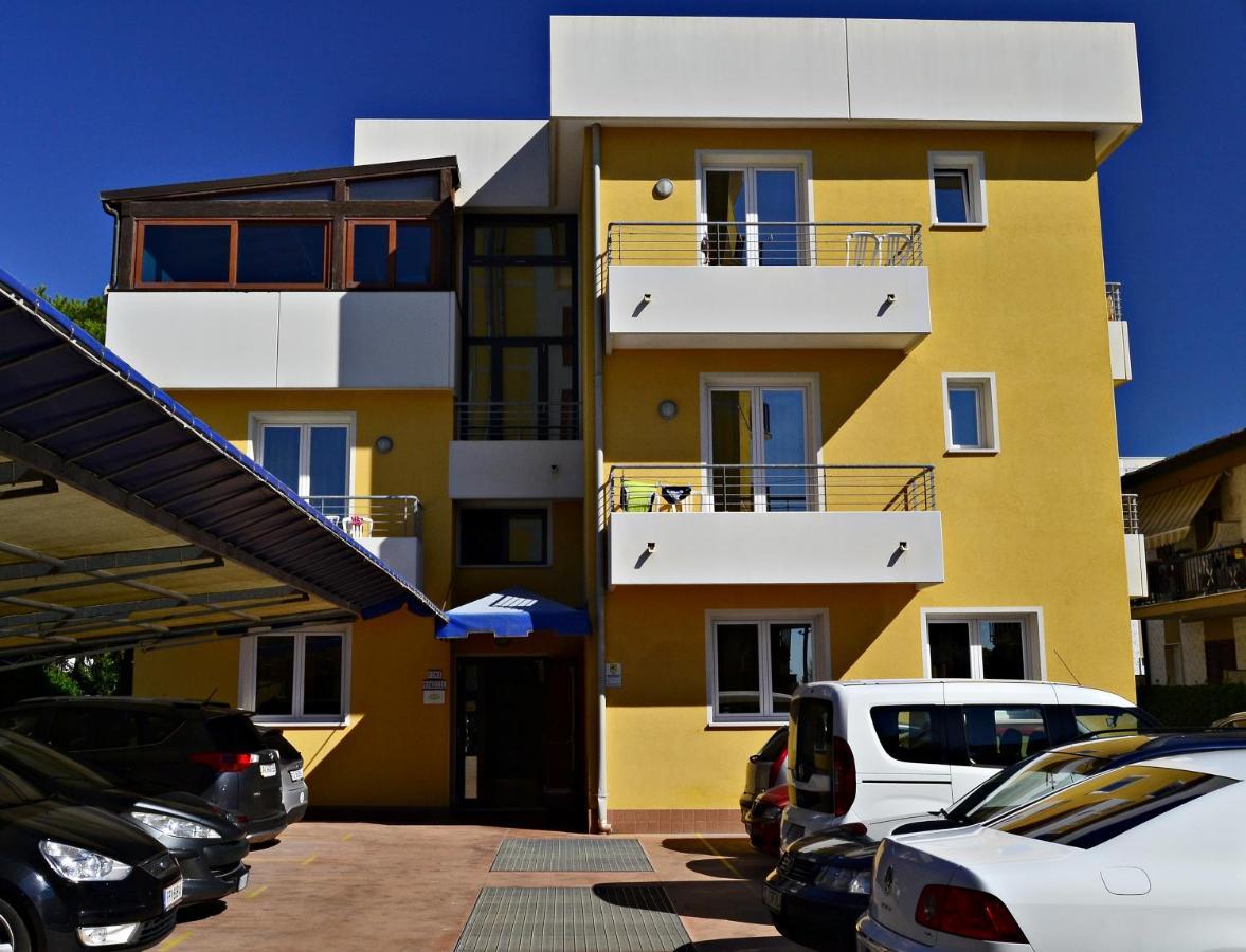 Mondial Hotel 3*