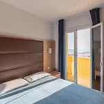Mondial Hotel 3*