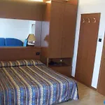 Mondial Hotel